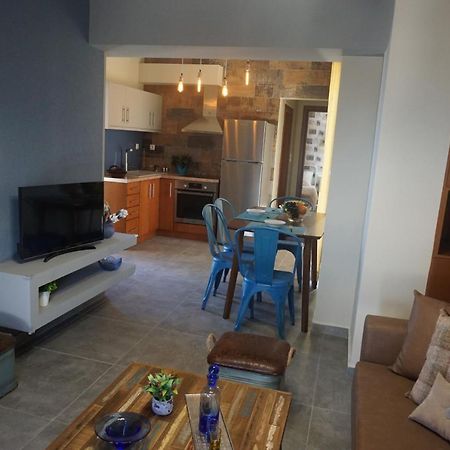 Seas The View Apartment Chania  Exterior photo
